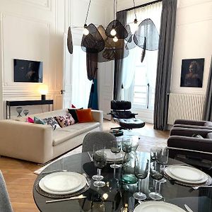 Appartement Charles Le Brun, Face Au Chateau De Versailles, Avec Parking Prive